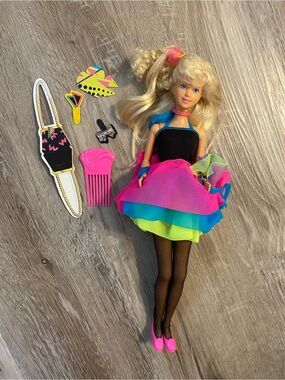 Vintage Mattel Barbie Doll 1988 Teen Dance Jazzie doll With Accessories #3634